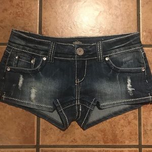 Almost Famous shorts